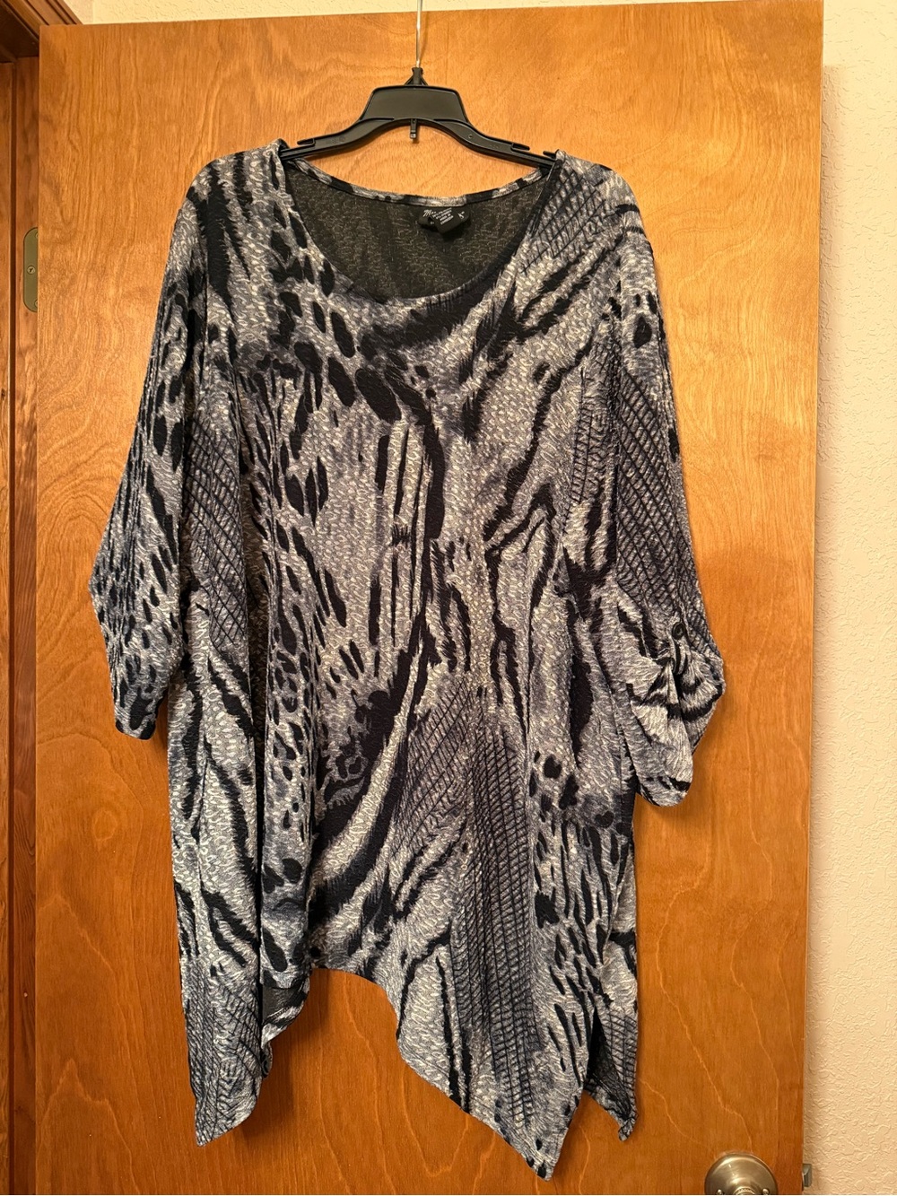 Maggie Barnes Black and Gray Animal-Print Scoop Neck Tunic